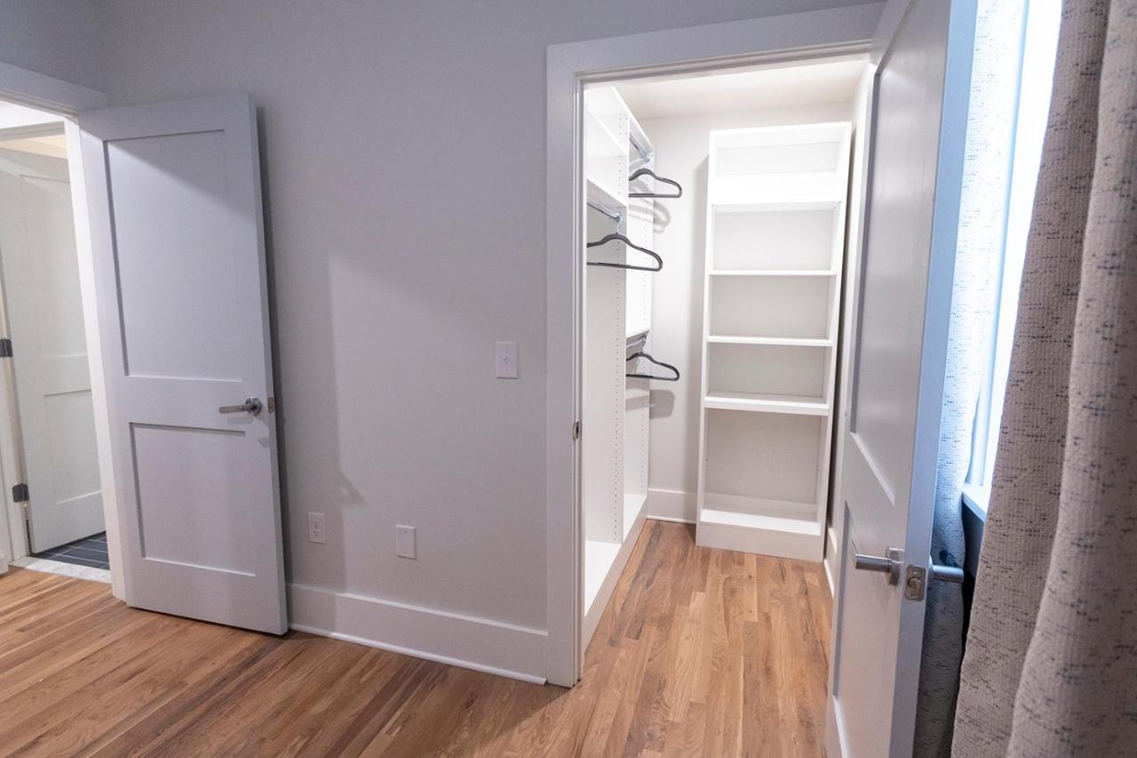 Spacious 2 Bed 2 Bath Downtown Otr Condo Minutes Walk To The Reds Bengals Stadium & More! Цинциннаті Екстер'єр фото